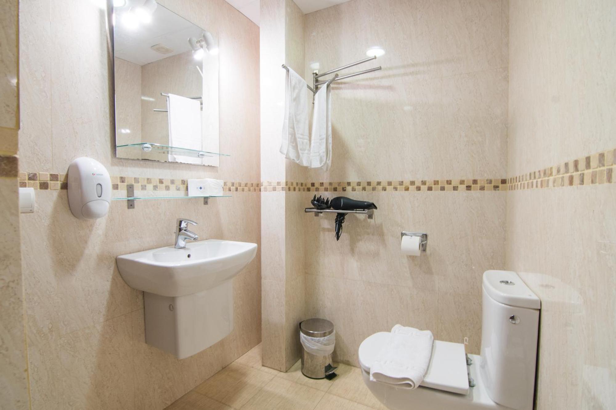 Tuguest Atico Gracia Apartment Granada Ngoại thất bức ảnh