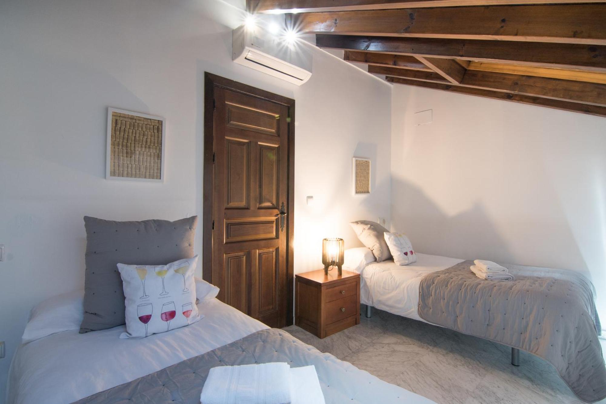Tuguest Atico Gracia Apartment Granada Ngoại thất bức ảnh